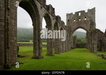 Die Ruinen von Llanthony Priory in Brecon Beacons, Wales. Stockfoto