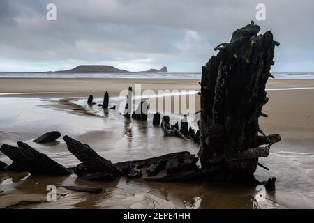 Schiffswrack der Helvetia am Rhossili Beach, Gower Peninsula, Wales. Stockfoto