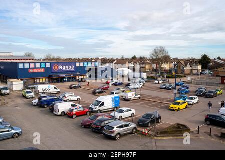 Das Range-Geschäft, Geschäft in Southend on Sea, Essex, Großbritannien, während der COVID-19 Coronavirus Pandemie Sperrzeit. Short Street und Queensway Stockfoto