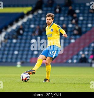 West Bromwich, West Midlands, Großbritannien. 27th. Februar 2021; The Hawthorns, West Bromwich, West Midlands, England; English Premier League Football, West Bromwich Albion gegen Brighton und Hove Albion; Pascal Grob von Brighton und Hove Albion Passing the Ball Credit: Action Plus Sports Images/Alamy Live News Stockfoto