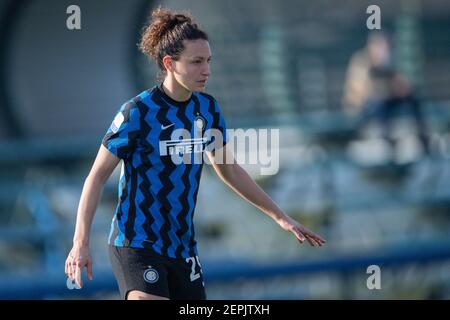 Mailand, Italien. 27th Feb, 2021. Während der Serie A Frauenspiel zwischen FC Inter und Hellas Verona im Suning Sport Center YDC in Mailand, Italien Credit: SPP Sport Press Foto. /Alamy Live Nachrichten Stockfoto