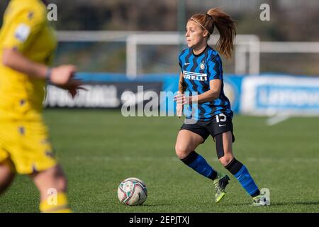 Mailand, Italien. Februar 2021, 27th. Beatrice Merlo (#13 Inter) während der Serie A Frauenspiel zwischen FC Inter und Hellas Verona im Suning Sport Center YDC in Mailand, Italien Credit: SPP Sport Press Photo. /Alamy Live Nachrichten Stockfoto