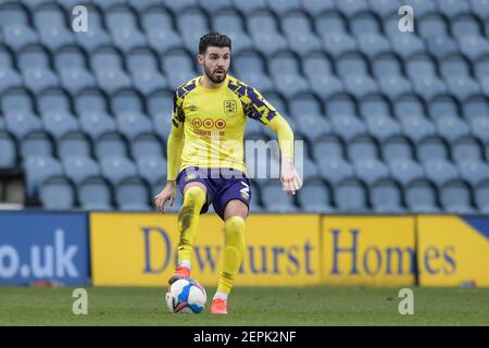 Preston, Großbritannien. Februar 2021, 27th. Pipa #2 von Huddersfield Town kontrolliert den Ball in Preston, UK am 2/27/2021. (Foto von Simon Whitehead/News Images/Sipa USA) Quelle: SIPA USA/Alamy Live News Stockfoto