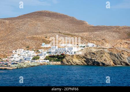 Folegandros, Griechenland - 26. September 2020: Küste der Insel Folegandros. Kleine Insel zwischen Paros und Santorini. Kykladen, Griechenland Stockfoto