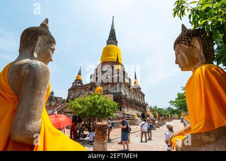 Ayutthaya, Thailand - 18. Mai 2019: Wat Yai Chaimongkon, der alte buddhistische Tempel mit alten Pagoden und Buddha-Statuen, wo ist die berühmte t Stockfoto