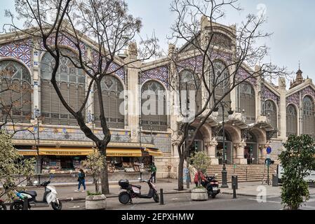 Das britische Fernsehen BBC hat den Zentralmarkt der Stadt Valencia als einen der schönsten der Welt betrachtet. Spanien, Europa Stockfoto