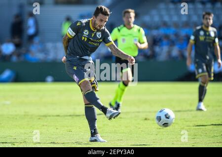 20th. Februar 2021; Netstrata Jubilee Stadium, Sydney, New South Wales, Australien; Australian A League Football, Sydney FC gegen MacArthur FC; Matt Derbyshire von MacArthur FC schießt auf das Tor Stockfoto