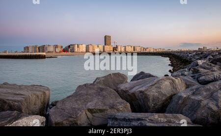 Skyline der Küstenstadt Ostende in Belgien. Stockfoto