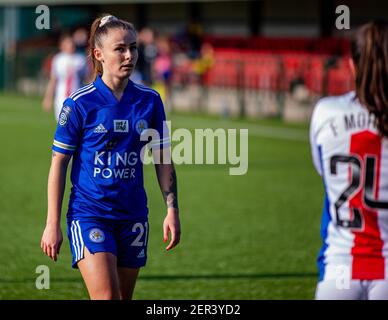 Loughborough, Großbritannien. Februar 2021, 28th. Hannah Cain (#21 Leicester City) während des FA Womens Championship League Spiels zwischen Leicester City und Crystal Palace im Farley Way Stadium in Loughborough, England. Kredit: SPP Sport Presse Foto. /Alamy Live Nachrichten Stockfoto