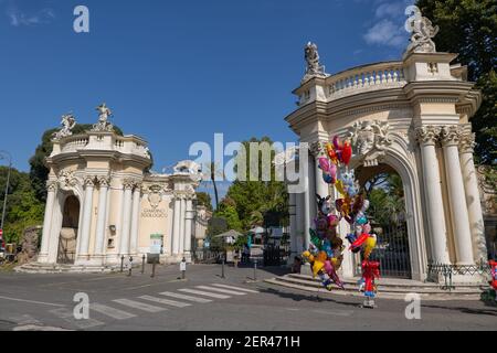 Italien, Rom, Zoologischer Garten Bioparco di Roma (Giardino Zoologico), Eintritt in den Zoo von den Gärten der Villa Borghese Stockfoto