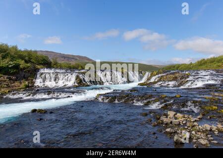 Weitblick auf den schönsten Wasserfall Islands Stockfoto