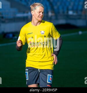 Norrkoping, Schweden. Februar 2021, 28th. Nilla Fischer (#5 Linkoping) vor dem schwedischen Cup-Spiel zwischen Norrkoping und Linkoping in der Platinumcars Arena in Norrkoping, Schweden Quelle: SPP Sport Press Foto. /Alamy Live Nachrichten Stockfoto