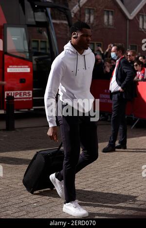 EINDHOVEN, NIEDERLANDE - FEBRUAR 28: Denzel Dumfries vom PSV Eindhoven während des niederländischen Eredivisie-Spiels zwischen PSV und Ajax im Philips Stadion auf Fe Stockfoto