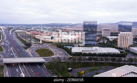 Luftaufnahme der Skyline von Irvine, Kalifornien, USA. Stockfoto