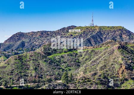 Blick über die Hollywood Hills in Los Angeles von Grifith Observatorium tagsüber Stockfoto