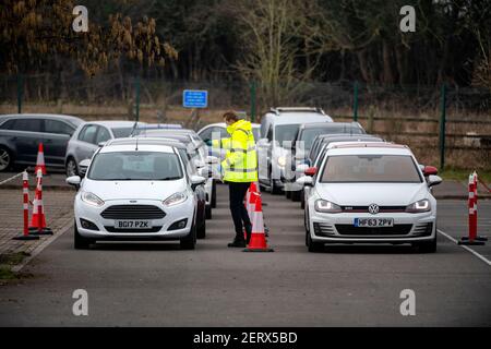 Ein Surge-Test-Programm in mehreren Postleitzahlen von Bristol und South Gloucestershire zu versuchen und verfolgen eine brasilianische Variante von Covid-19. Stockfoto