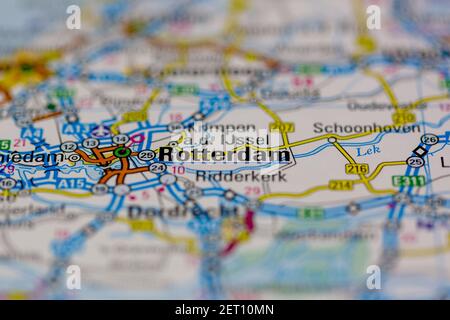 Rotterdam wird auf einer Straßenkarte oder Geografie-Karte angezeigt Stockfoto