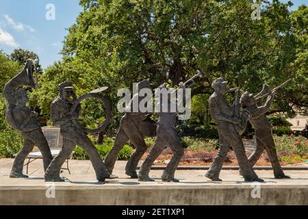 Jazz, Blaskapelle Statue im Louis Armstrong Park New Orleans, Louisiana, USA. Der Louis Armstrong Park ist ein 32 Hektar (130.000 m2) großer Park im Tremé Stockfoto