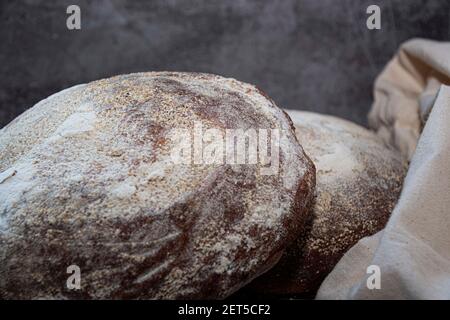 Handwerklich gebackenes Brot Sough Bio-Laib natürliche Baumwolle Brotbeutel Stockfoto