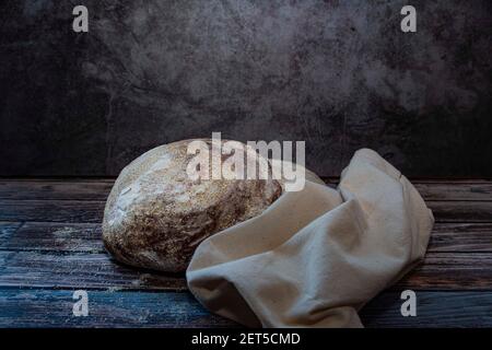 Handwerklich gebackenes Brot Sough Bio-Laib natürliche Baumwolle Brotbeutel Stockfoto