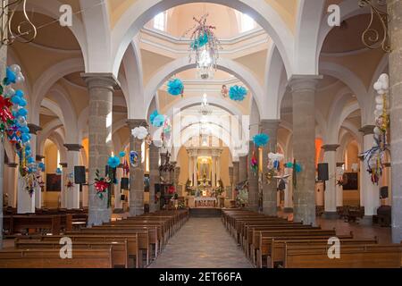 Hauptaltar in der Capilla Real / Königliche Kapelle im ehemaligen Franziskanerkloster San Gabriel / Kloster San Gabriel in Cholula, Puebla, Mexiko Stockfoto