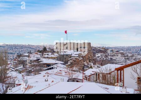 Das Schloss Ankara ist im Winter eine beliebte Touristenattraktion. Ankara, Türkei. Stockfoto