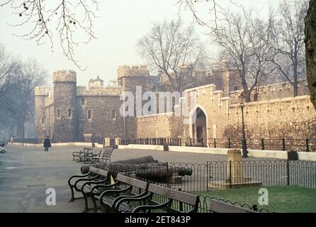 Der Tower of London im November. London, England, Vereinigtes Königreich, 1964 Stockfoto