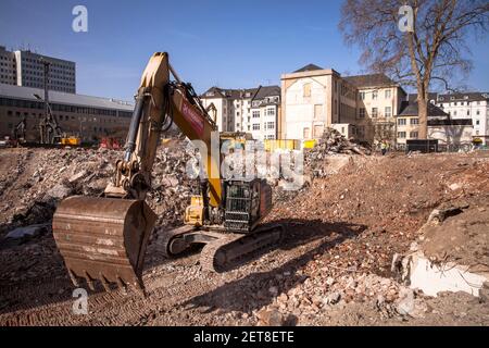 Abriss der ehemaligen Baustelle der Zürcher Versicherungsgesellschaft in der Riehler Straße, Köln. Abriss des bisherigen Buerogebaeudeareal Stockfoto