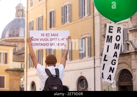 Rom, Italien. März 2021, 01st. Demonstration vor dem Montecitorio Palast in Rom, organisiert von TNI Italia (nationaler Schutz der Unternehmen). (Foto von Matteo Nardone/Pacific Press) Quelle: Pacific Press Media Production Corp./Alamy Live News Stockfoto