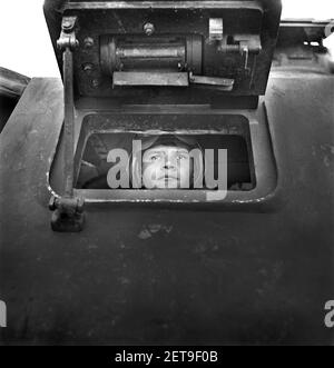 Sergeant George Camblair lernen, einen Tank zu fahren, Fort Belvoir, Virginia, USA, Jack Delano, U.S. Office of war Information, September 1942 Stockfoto