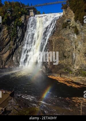 Blick auf die Montmorency Falls ein großer Wasserfall am Montmorency River in Quebec, Kanada Stockfoto