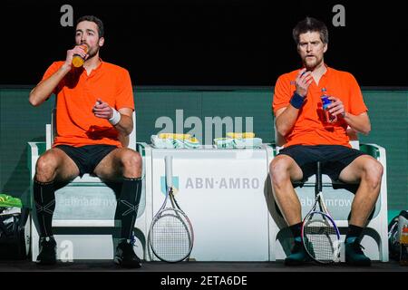 ROTTERDAM, NIEDERLANDE - MÄRZ 1: David Pel von den Niederlanden, Sander Arends von den Niederlanden während der 48e ABN AMRO World Tennis Tournament A Stockfoto