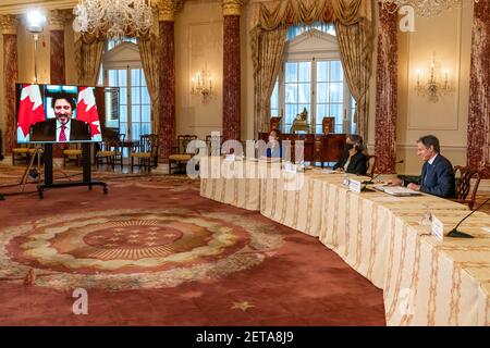 US-Außenminister Antony Blinken trifft sich virtuell mit dem kanadischen Premierminister Justin Trudeau vom Außenministerium Harry S. Truman Building am 26. Februar 2021 in Washington, DC. Stockfoto