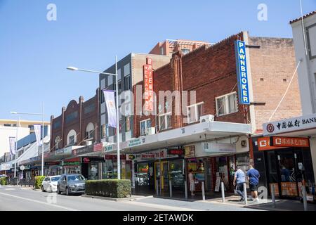 Geschäfte und Geschäfte auf der Church Street im Stadtzentrum von Parramatta, westlich Sydney, Australien Stockfoto