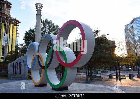 Symbol des Olympischen Rings für die Olympischen Spiele 1996 im Centennial Olympic Park in Atlanta, Georgia, USA Stockfoto