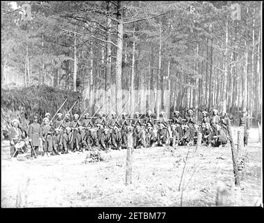 Petersburg, Virginia Company F, 114 Pennsylvania Infanterie (zouaven) mit aufgepflanztem Bajonett Stockfoto