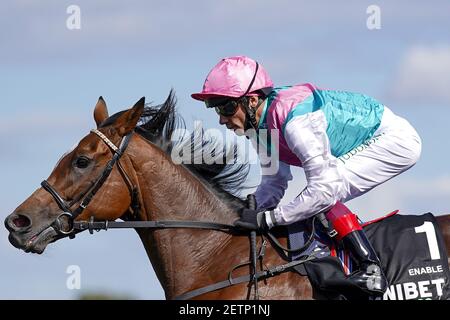 Datei Foto vom 05-09-2020 von Enable von Frankie Dettori geritten. Ausgabedatum: Dienstag, 2. März 2021. Stockfoto