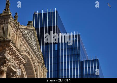 Birmingham Stadtzentrum Wahrzeichen Grade II* denkmalgeschützten Council House, 103 Colmore Row Skyscraper Zentrum früher NatWest Tower von Doone Silver Architects Stockfoto