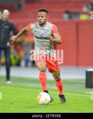 Leverkusen, Deutschland. Februar 2021, 25th. Meschack ELIA (Bern) Action, Fußball Europa League, 16. Finale Rückspiel, Bayer 04 Leverkusen (LEV) - Junge Jungen Bern 0: 2, am 02.25.2021 in Leverkusen/Deutschland. â Nutzung weltweit Credit: dpa/Alamy Live News Stockfoto