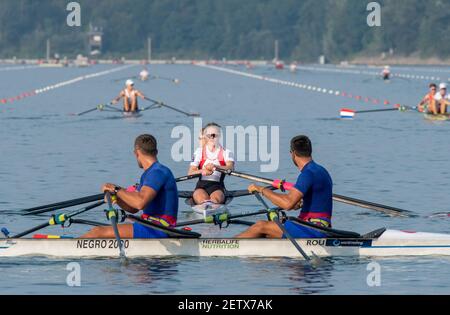 Linz, Österreich, Dienstag, 27th. Aug 2019, FISA Ruderweltmeisterschaft, Regatta, CAN LW2X, Bow Jill MOFFATT, Jennifer CASSON, Morgendliches Training, Richtung, Startlinie, [Pflichtnachweis; Peter SPURRIER/Intersport Images] 08:11:38 27.08.19 Stockfoto