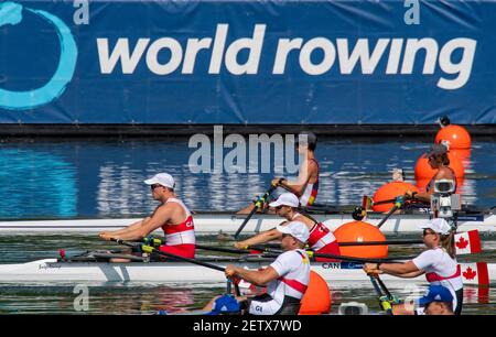 Linz, Österreich, Dienstag, 27th. Aug 2019, FISA Ruderweltmeisterschaft, Regatta, CAN PR2 Mix2x, Bow Jessye BROCKWAY, Jeremy HALL, Wegziehen, vom Startponton, in ihrer Repechage, [Pflichtkredit; Peter SPURRIER/Intersport Images] 11:13:01 27.08.19 Stockfoto