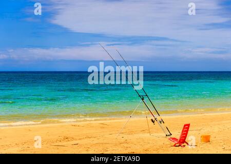 Die schönsten Sandstrände Apuliens in Salento, Italien, von Torre Pali bis Pescoluse besteht das Ufer aus einem so feinen weißen Sand. Stockfoto