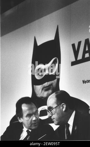 Jack Cunningham und John Smith an der Mehrwertsteuer und der Konservative Pressekonferenz Stockfoto