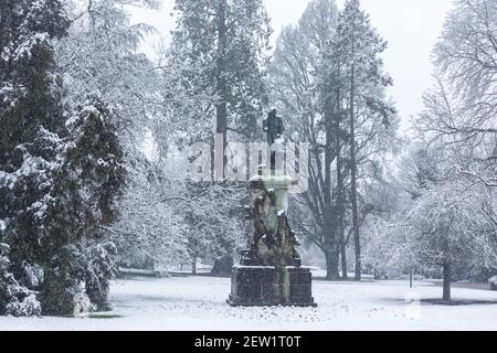 Frankreich, Meurthe et Moselle, Nancy, Pepiniere öffentlicher Garten in der Nähe des Stanislas-Platzes (ehemaliger königlicher Platz) erbaut von Stanislas Leszczynski, König von Polen und letzter Herzog von Lothringen im 18th. Jahrhundert, von der UNESCO zum Weltkulturerbe erklärt, Statue von Claude Gellée namens Le Lorrain (1600-1682) von Auguste Rodin (1892) Stockfoto