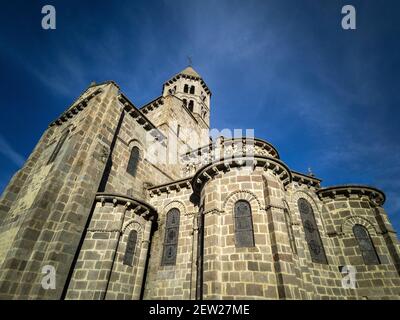 Notre-Dame-du-Mont-Cornadore de Saint-Nectaire, romanische Kirche in Saint-Nectaire, Puy-de-Dome, Auvergne, Frankreich Stockfoto