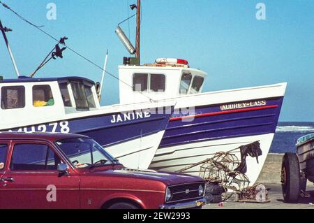 1978 - Redcar - Redcar Meer mit zwei Fischerbooten, die Janine und die Audrey-Lass. Redcar Seafront, Redcar, Redcar und Cleveland, North Yorkshire, England, Großbritannien, GB, Europa Stockfoto