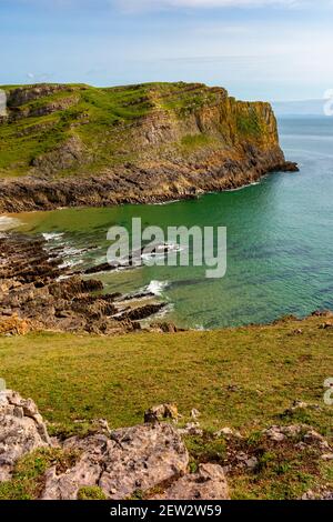 Rocky Cliffs in Mewslade Bay bei Worms Head On The westliche Seite der Gower Peninsula in der Nähe von Swansea South Wales VEREINIGTES KÖNIGREICH Stockfoto