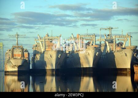 Stillgelegte USN Amphibienschiffe dockside in Philadelphia Stockfoto