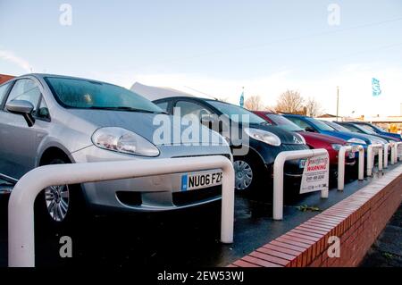 Gebrauchtwagen zum Verkauf bei Foxhunters Whitley Bay November 2008 Stockfoto