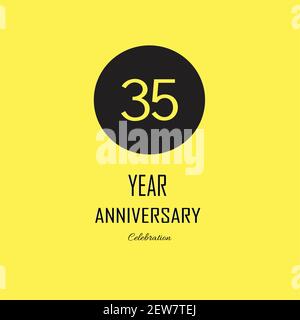 35 Jubiläumsfeier auf gelbem Hintergrund. Vektor festliche Illustration. Geburtstag oder Hochzeit Party Event Dekoration Stock Vektor